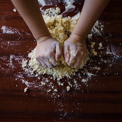 cropped-dough-923037_640.jpg